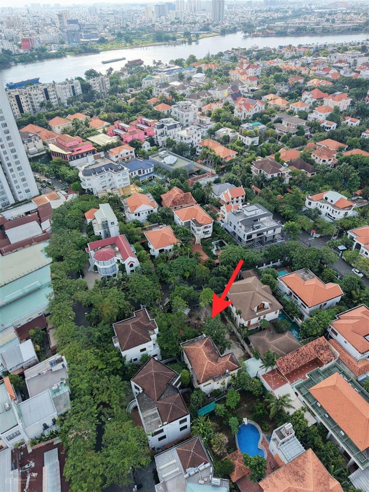 Bán biệt thự thảo điền khu compound 24/24 phú nhuận thảo điền quận 2 dt 22x40m công nhận 880m2