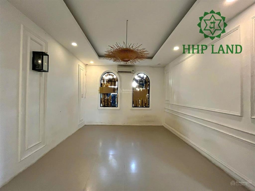 Cho thuê nhà mặt tiền đường hà huy giáp, biên hòa trống suốt, hợp đa dạng ngành nghề