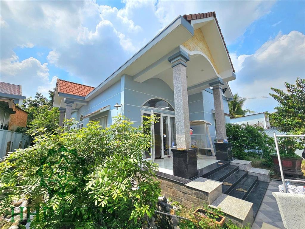 Chủ bên nước ngoài cần bán căn biệt thự vườn hiệp hòa, nay thuộc p. trấn biên, tp. đồng nai