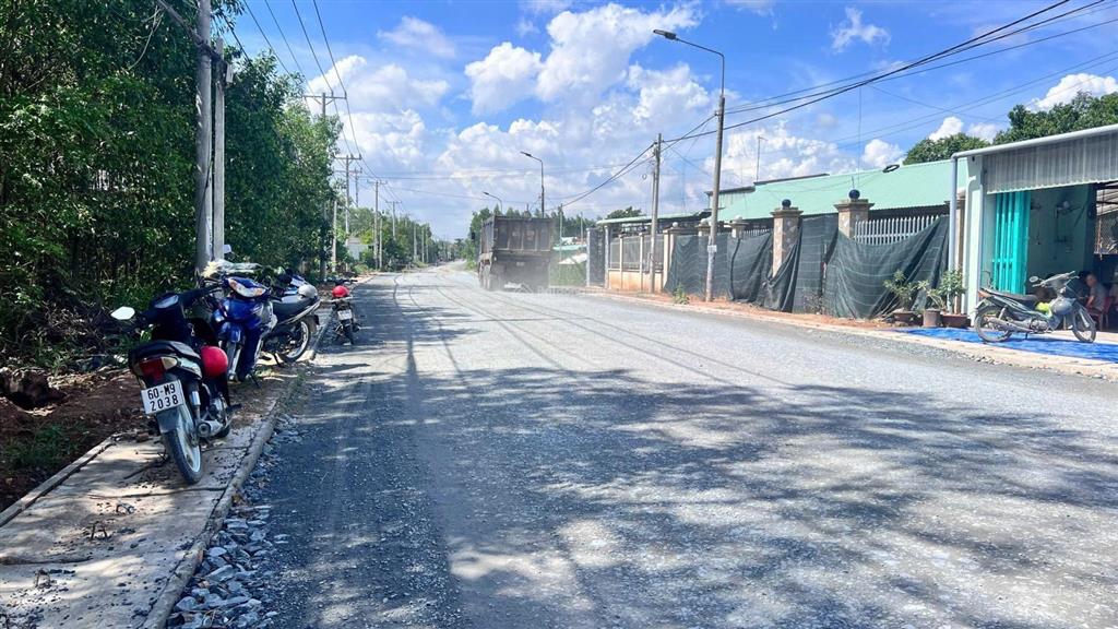 Bán lô đất full thổ cư, 1 xẹt hương lộ 15, p. tân triều, giá 870tr