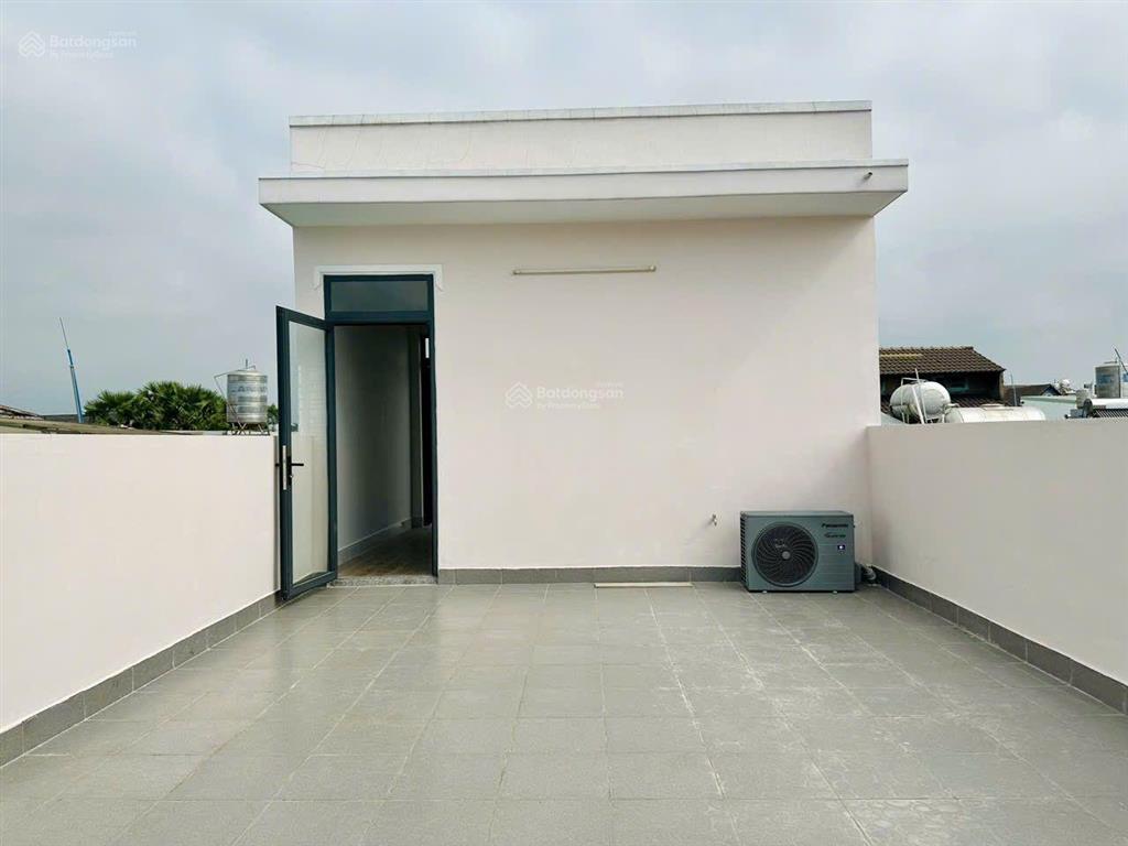Bán nhà tâm huyết siêu đẹp 1 trệt 1 lầu 1 tum kdc tân phong