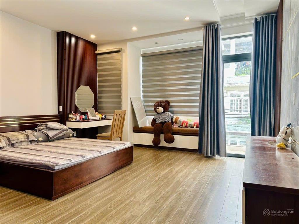 Bán nhà tâm huyết siêu đẹp 1 trệt 1 lầu 1 tum kdc tân phong
