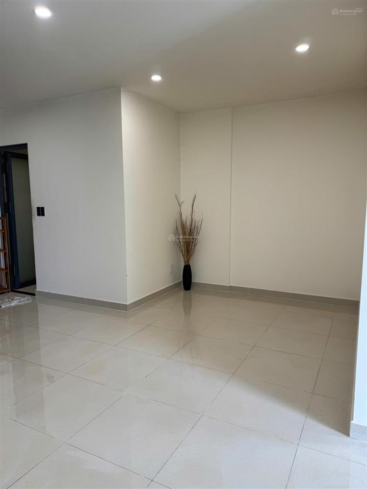 Bán nhanh căn q7 riverside 1pn, nội thất cơ bản, giá 3.090 tỷ bao thuế phí