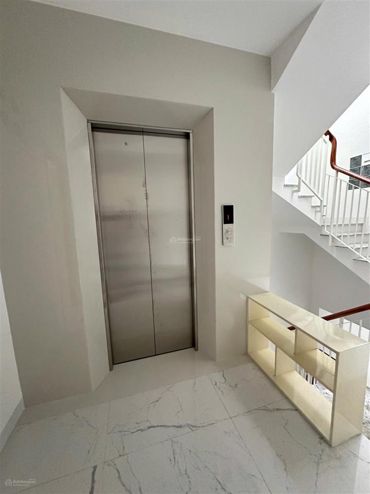 Cho thuê phòng đầu đường đặng thuỳ trâm, không gian rộng rãi, nội thất đầy đủ, 20m2 , ưu tiên 2 nữ