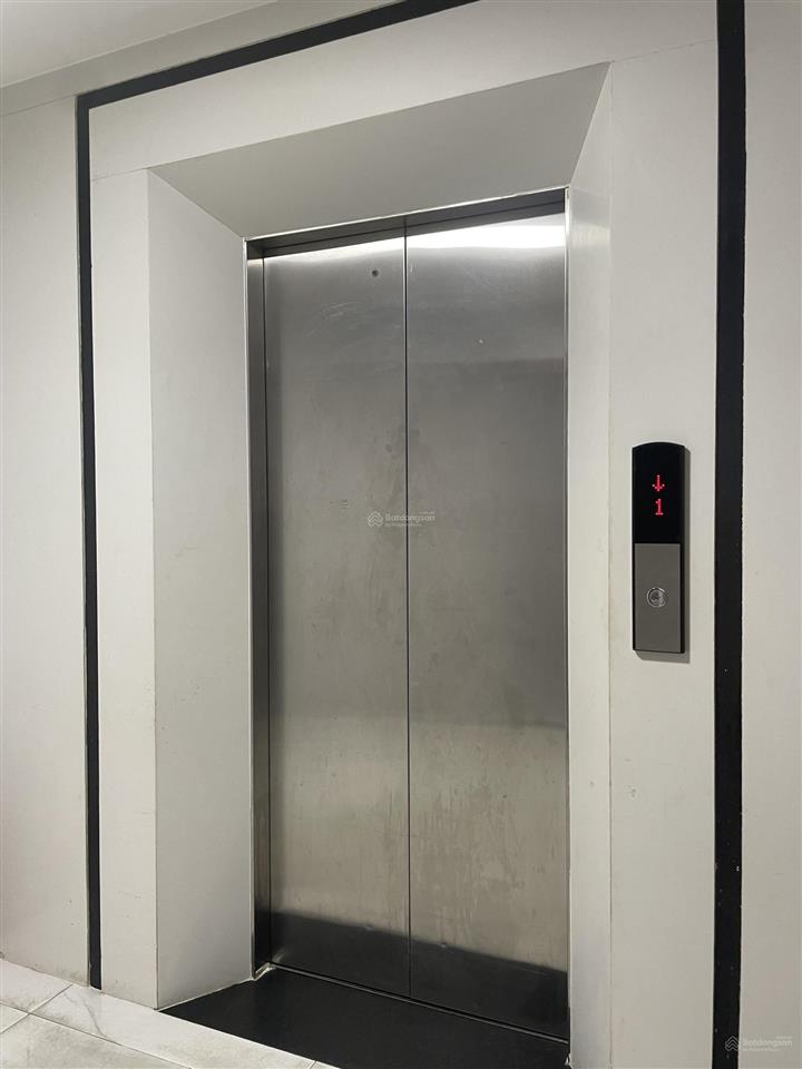 Nhà 207m2/5 tầng giá 18,3tỷ(8m x 26m) hđ thuê 70tr/th, hẻm 8m đ.lê văn quới, hẻm 1/ cách mt 100m.