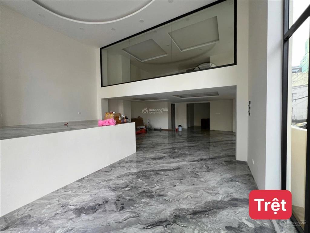 Cao ốc văn phòng 2 mặt tiền lê quang định 8 x 25m hầm 9 lầu sân thượng đang cho thuê 200tr/tháng