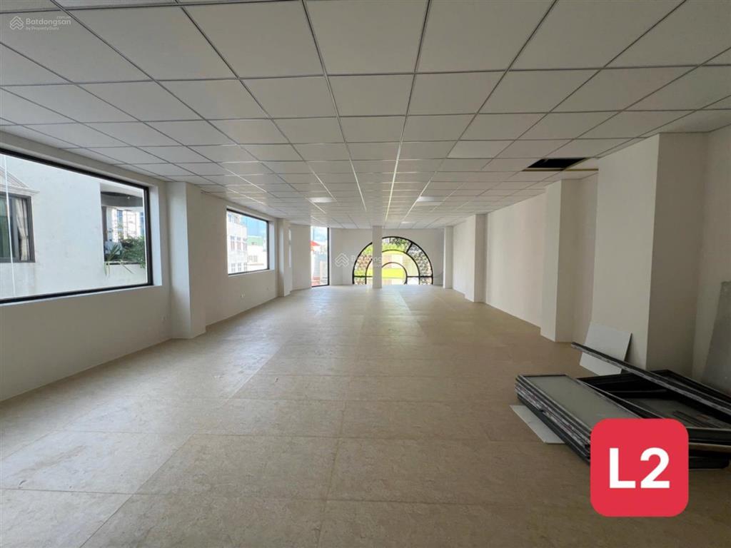 Cao ốc văn phòng 2 mặt tiền lê quang định 8 x 25m hầm 9 lầu sân thượng đang cho thuê 200tr/tháng