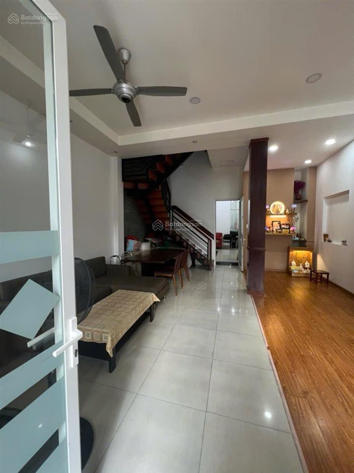 Nhà đẹp thích quảng đức hẻm 166 hẻm nhựa 1 sẹc 6.7x17m 3 lầu chỉ 17.9 tỷ