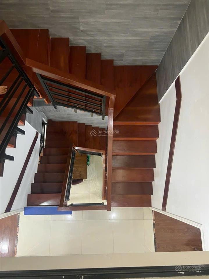 Nhà đẹp thích quảng đức hẻm 166 hẻm nhựa 1 sẹc 6.7x17m 3 lầu chỉ 17.9 tỷ