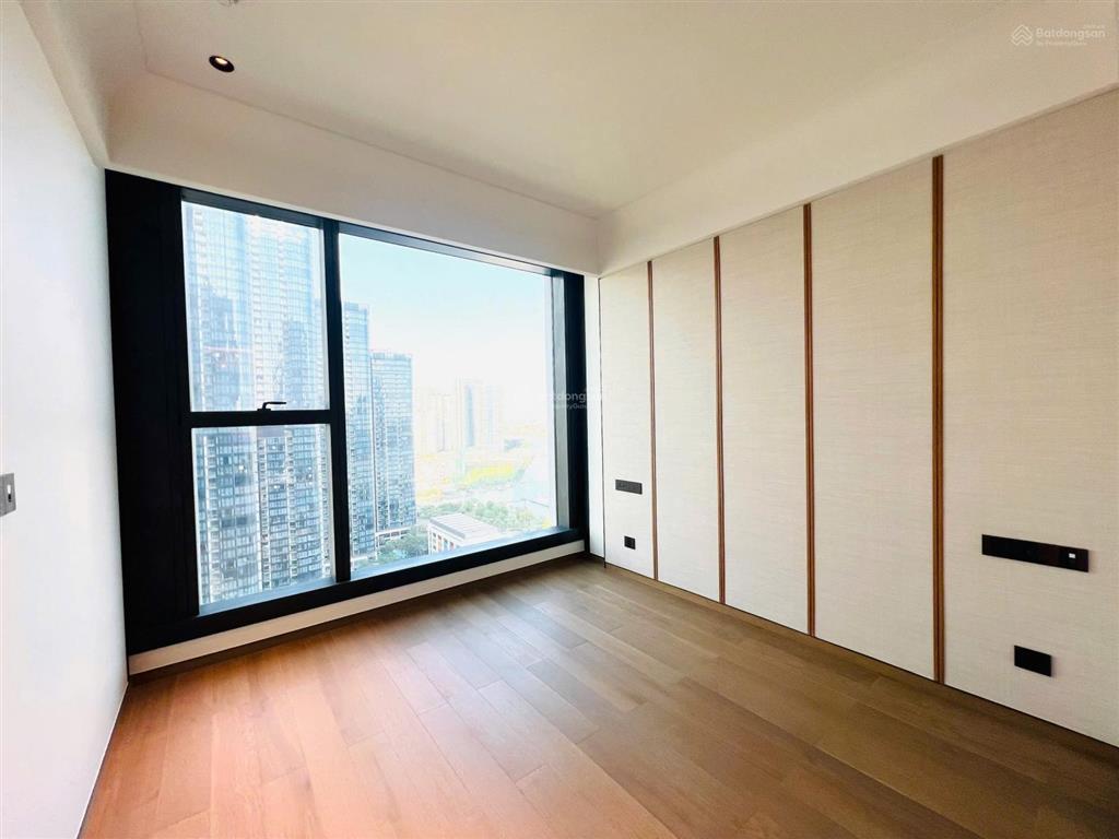 Chính chủ kẹt tiền thu hồn vốn bán gấp căn hộ 2pn view sông toà sea grand marina sg giá cực tốt