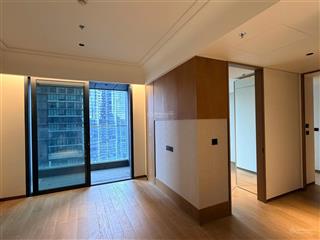 Chính chủ cần tiền bán lại giá siêu tốt căn hộ grand marina sg 2pn view sông, nhà mới vào ở ngay.