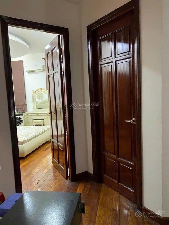 Bán căn vila 32/3 đường nguyễn cửu vân, phường 17, quận bình thạnh dtkv 8,12x16 giá 30tỷ 0901 369 ***