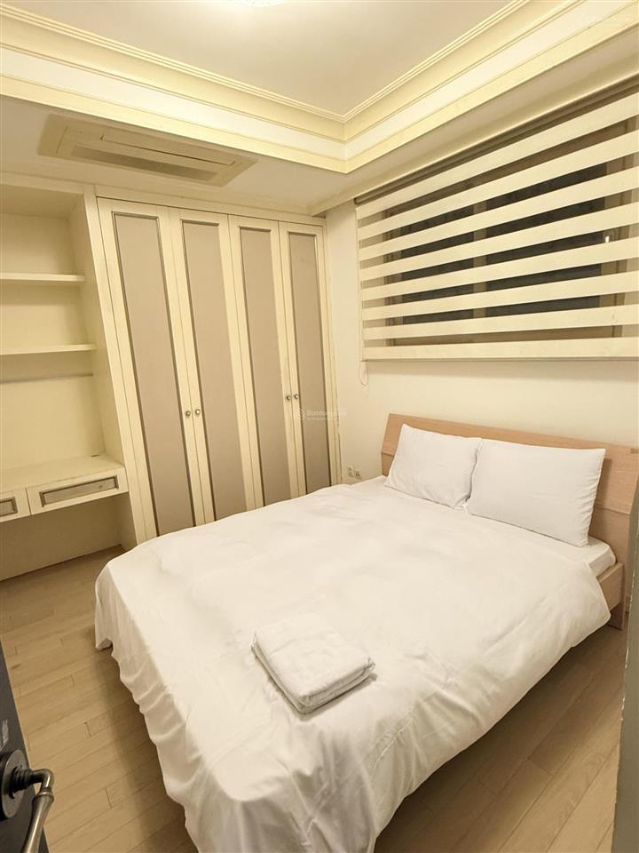 Cần bán gấp căn hộ cantavil hoàn cầu dt 120m2, 3pn lầu cao view landmark, giá 10. tỉ.  0932 055 ***