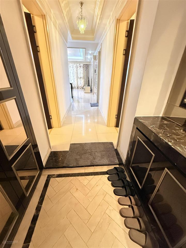 Cần bán gấp căn hộ cantavil hoàn cầu dt 120m2, 3pn lầu cao view landmark, giá 10. tỉ.  0932 055 ***