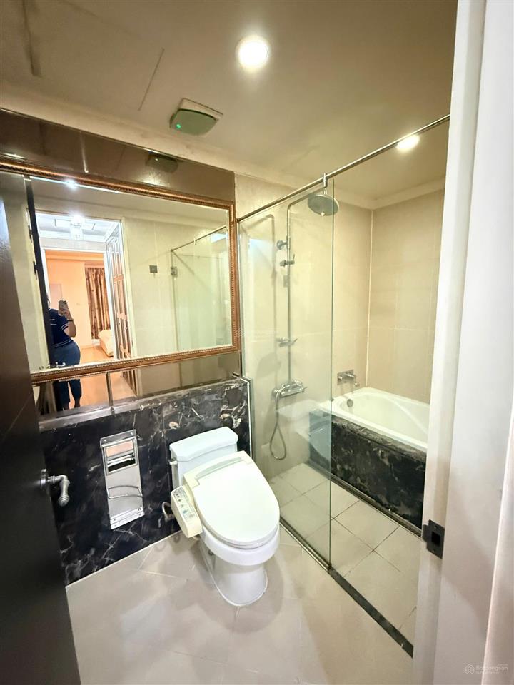 Chính chủ cho thuê ch cantavil hoàn cầu, dt 120m2, 3pn, 2wc, giá 26tr/th,  0932 055 ***
