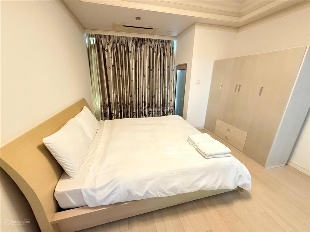 Chính chủ cho thuê ch cantavil hoàn cầu, dt 120m2, 3pn, 2wc, giá 26tr/th,  0932 055 ***