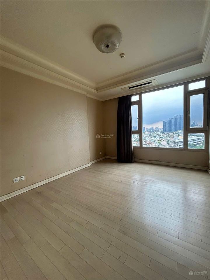 Cho thuê cantavil hoàn cầu dt 154m² lầu cao view hồ văn thánh giá 25 triệu/tháng.  0932 055 ***