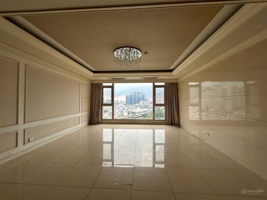 Cho thuê cantavil hoàn cầu dt 154m² lầu cao view hồ văn thánh giá 25 triệu/tháng.  0932 055 ***