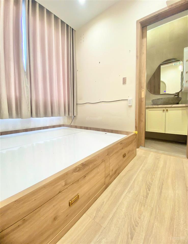 Bán gấp nhà mặt phố vũ huy tấn, 21 tỷ, 72m2, 4 tầng, 6pn, 6wc