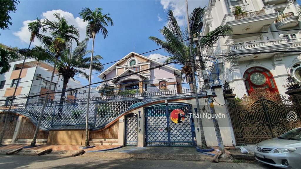 Hàng hiềm có  diện tích 300m2  khu 299 đường lý thường kiệt  giá bán chỉ 43 tỷ