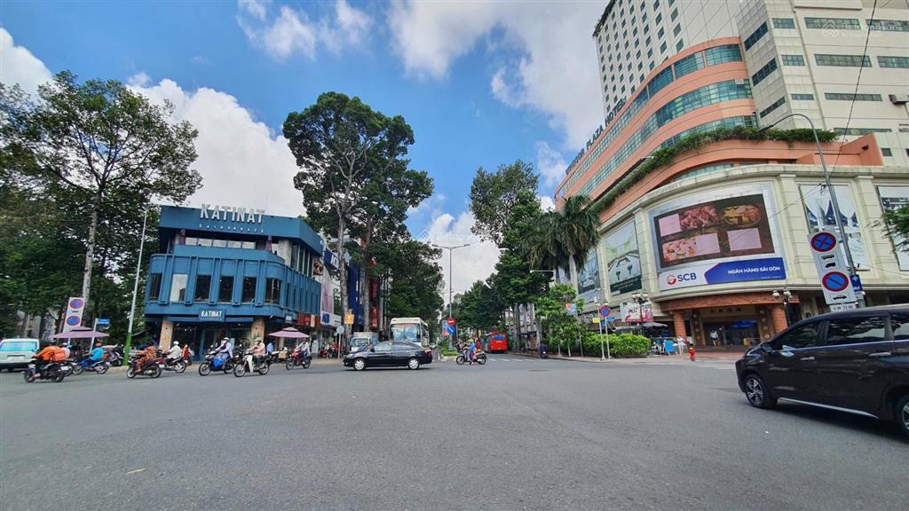 Giá tốt nhất  mt sư vạn hạnh quận 5. dt 4 x 27m. ngay an đông plz. giá chỉ 34.5 tỷ