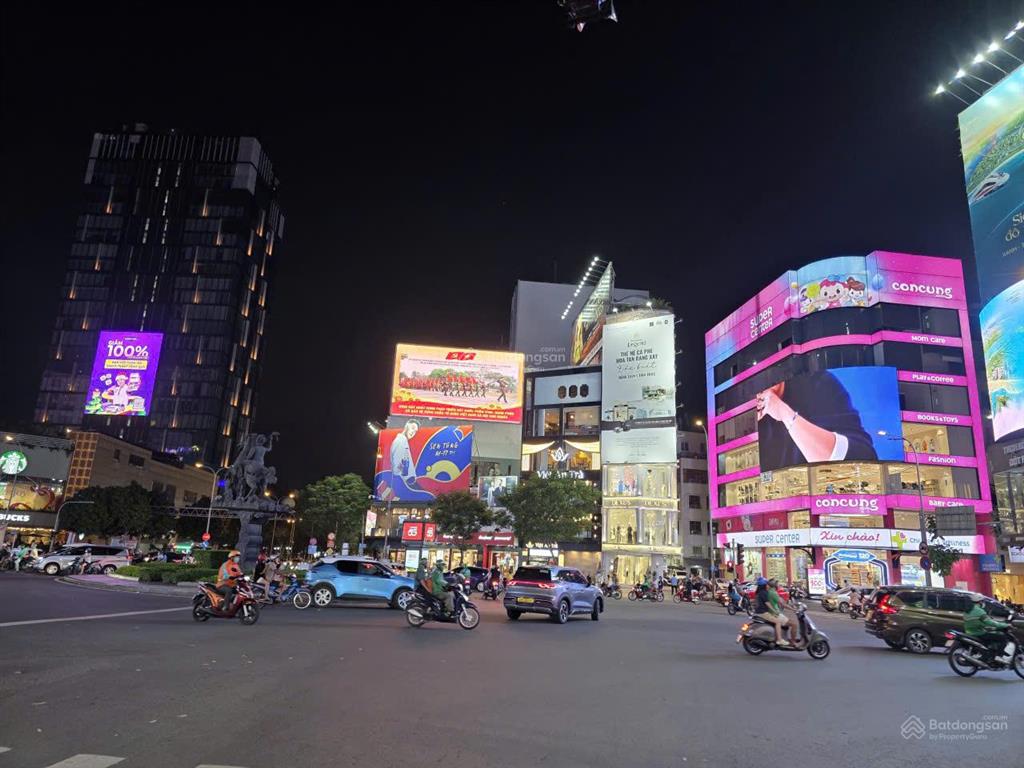 Building hầm 10 tầng mặt tiền sư vạn hạnh  đối diện vạn hạnh mall  giá 129 tỷ