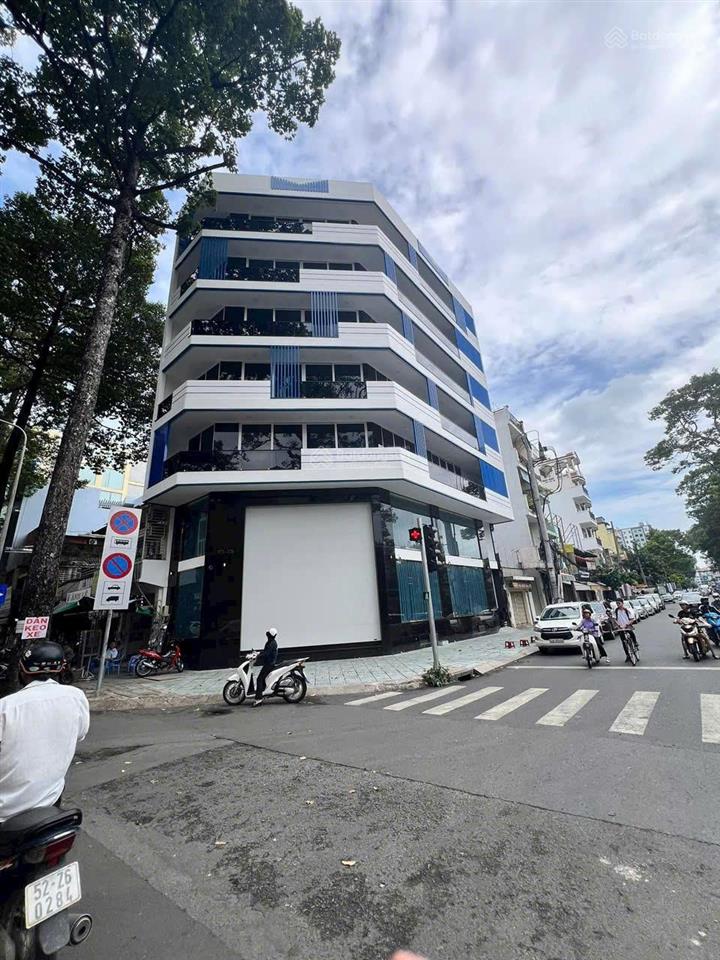 Bán tòa nhà góc 2mt nguyễn chí thanh  nguyễn kim, quận 10  hầm + 7 tầng giá giảm còn 125 tỷ