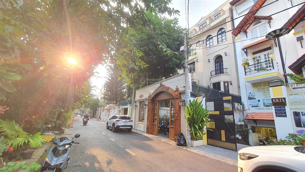 Giảm giá bán gấp  villa hiếm đường ba vì  giá 59 tỷ