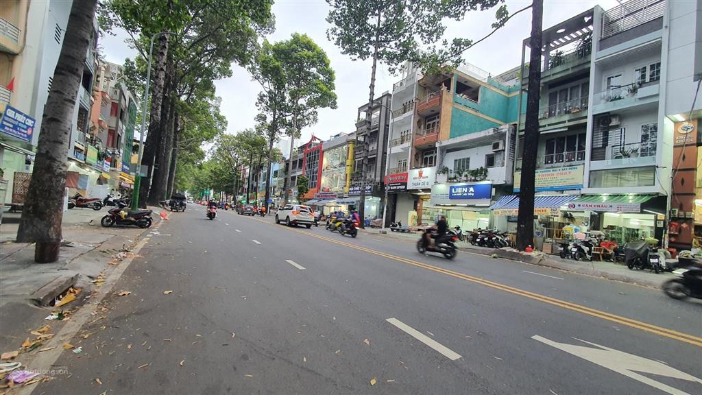 Nhà góc 2 mặt tiền nguyễn chí thanh và lý thường kiệt diện tích  580m2 giá 300 tỷ