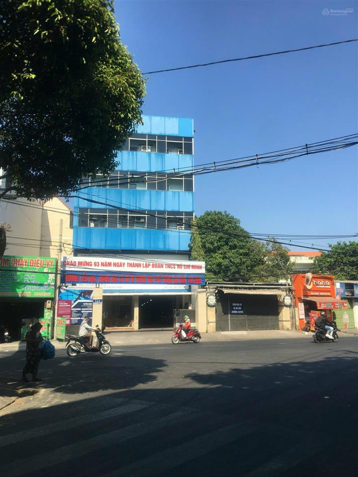 Hiếm  mặt tiền 514 lê quang định  công nhận 900m2  giá chỉ 168 tỷ