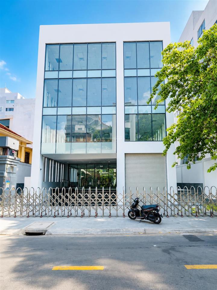 Tòa nhà 2 hầm + 7 tầng  giữa trung tâm đa kao  diện tích 16.5 x 23m công nhận 418m2