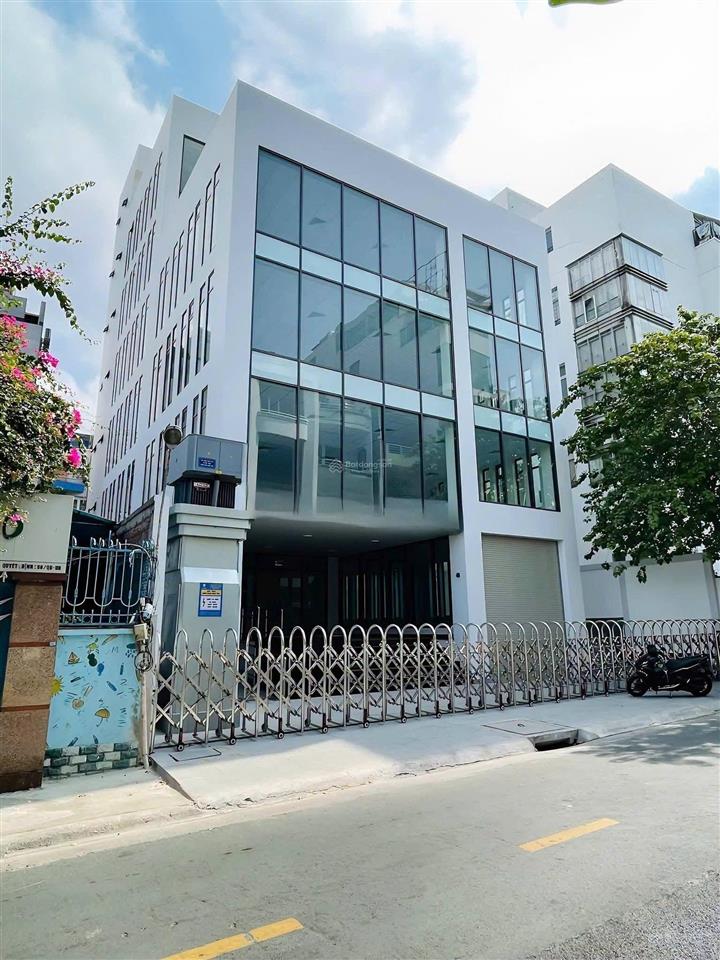 Tòa nhà 2 hầm + 7 tầng  giữa trung tâm đa kao  diện tích 16.5 x 23m công nhận 418m2