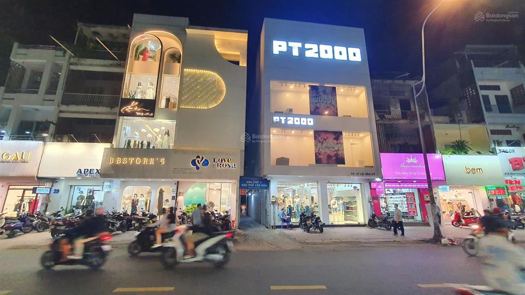 Chỉ có 230 triệu/m2 cho căn nhà mặt tiền đoạn đẹp đường lê văn sỹ quận 3
