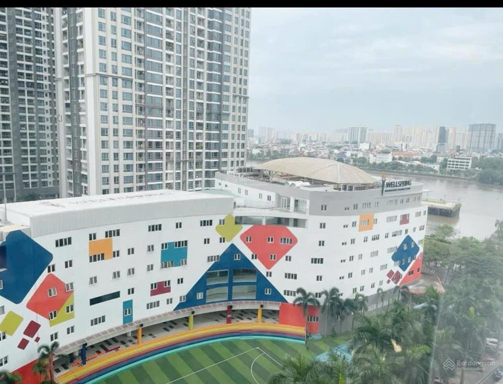 Bán căn hộ 3pn, 2wc, 135m2 tại saigon pearl, giá tốt, nhiều tiện ích, nhà mới làm lại 100%