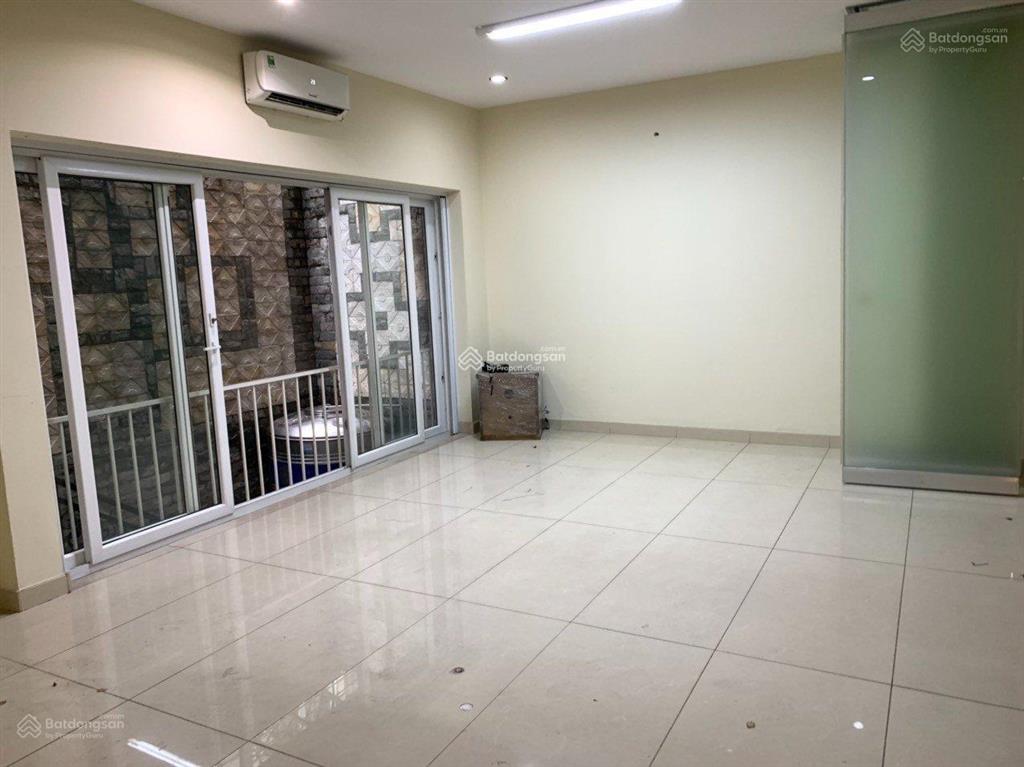 Cho thuê gấp căn villa saigon pearl, thích hợp để làm văn phòng, giá 90 tr/th,  0913 212 ***