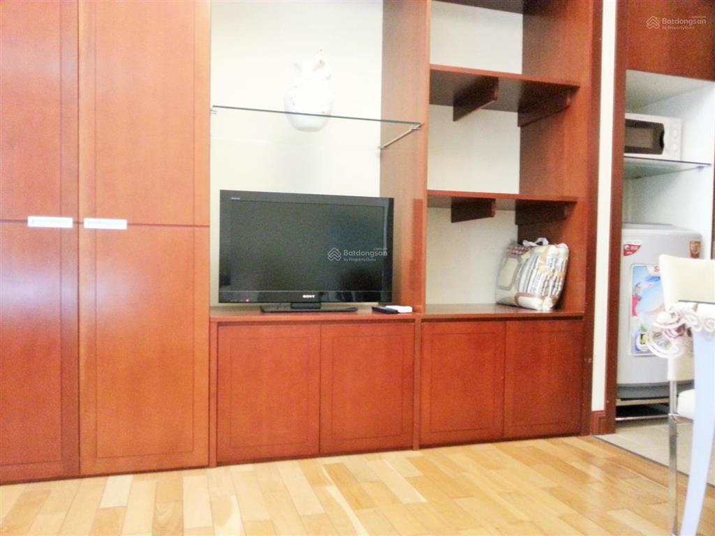 Cần cho thuê căn hộ 1 phòng ngủ, 11 triệu/tháng, full nội thất,  0913 212 ***