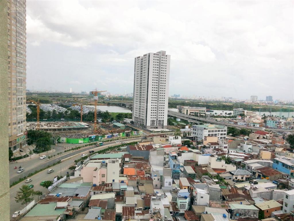 Cần cho thuê căn hộ 1 phòng ngủ, 11 triệu/tháng, full nội thất,  0913 212 ***