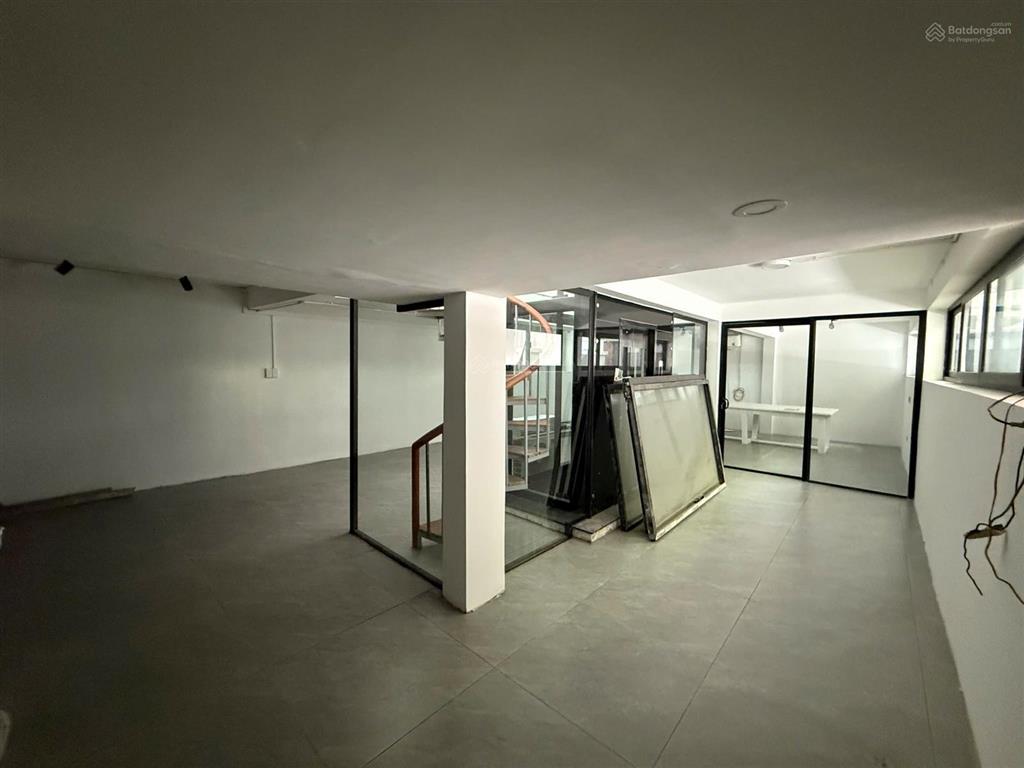 Cho thuê villa saigon pearl, diện tích 800m2, giá 135 triệu/tháng,  0913 212 ***