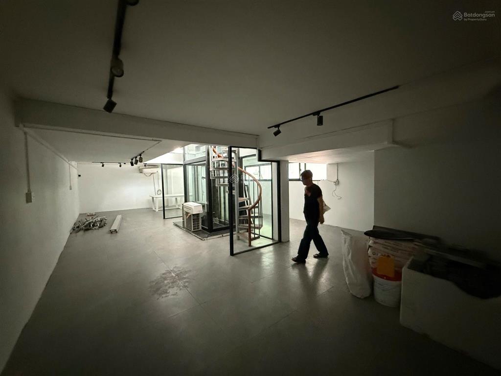 Cho thuê villa saigon pearl, diện tích 800m2, giá 135 triệu/tháng,  0913 212 ***