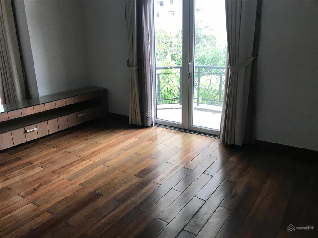 Cho thuê gấp biệt thự saigon pearl, làm văn phòng, dt 7x21m, giá 70 triệu/tháng,  0913 212 ***