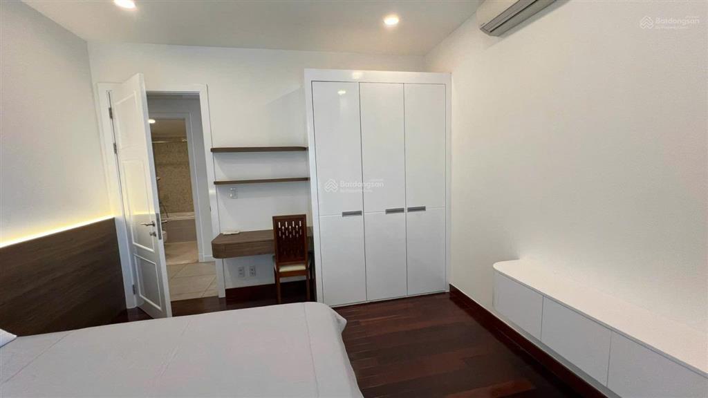 Cho thuê căn hộ chung cư tại nguyễn hữu cảnh, p 22, q.bình thạnh, hcm, 32 triệu, 157m2 giá tốt