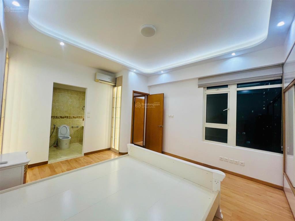 Cho thuê căn hộ saigon pearl, 28 triệu vnd, 135 m2, 3pn, 2wc