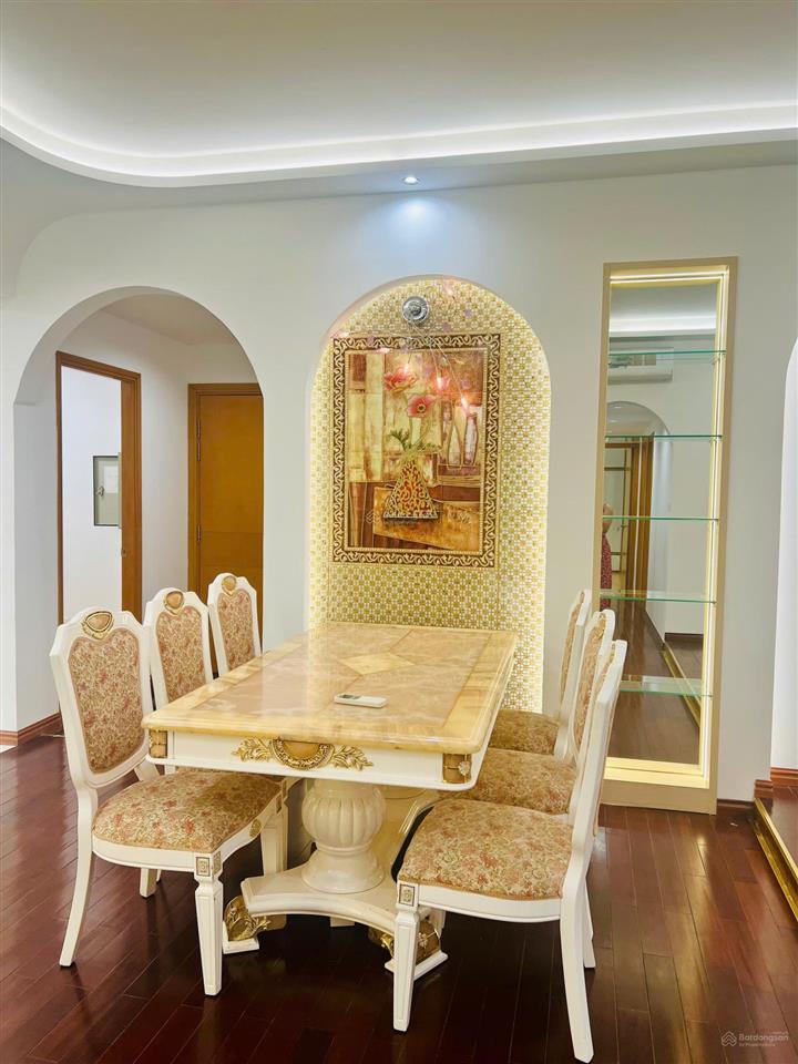 Cho thuê căn hộ saigon pearl, 28 triệu vnd, 135 m2, 3pn, 2wc