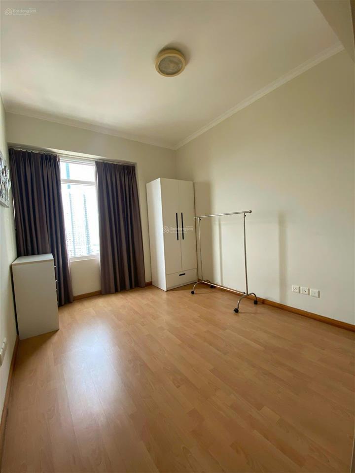 Cho thuê gấp căn hộ saigon pearl, 3 phòng ngủ, giá 26 triệu/tháng,  0913 212 ***