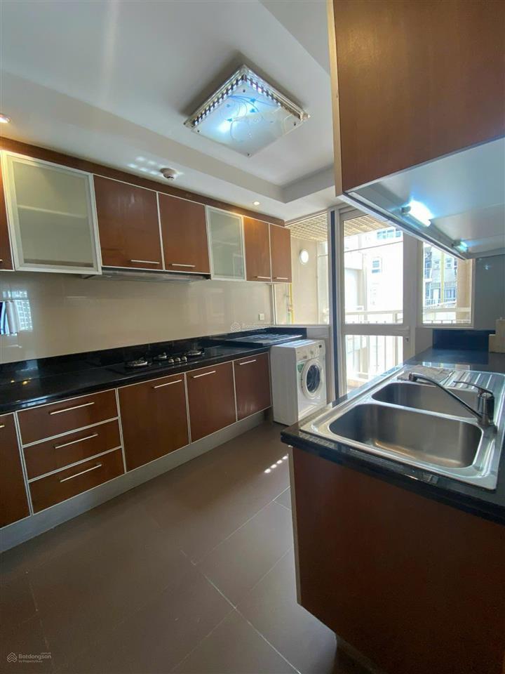 Cho thuê gấp căn hộ saigon pearl, 3 phòng ngủ, giá 26 triệu/tháng,  0913 212 ***