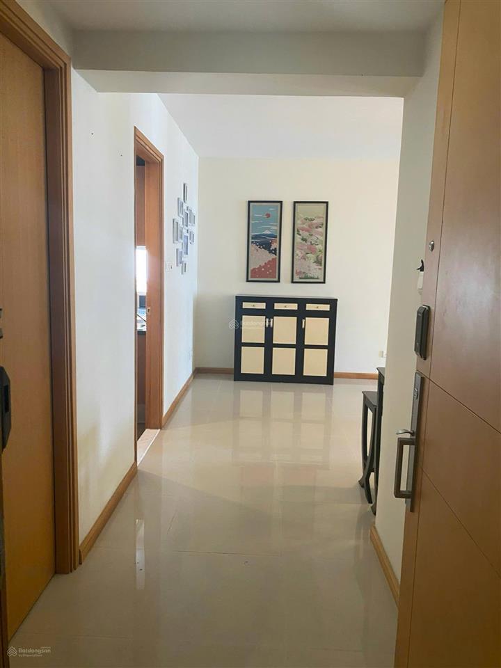 Cho thuê gấp căn hộ saigon pearl, 3 phòng ngủ, giá 26 triệu/tháng,  0913 212 ***