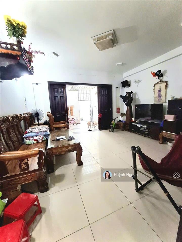 Bán nhà hàng hiếm mặt tiền đào tông nguyên nhà bè dt 115m2 tiện ở kinh doanh cho thuê vp cty.