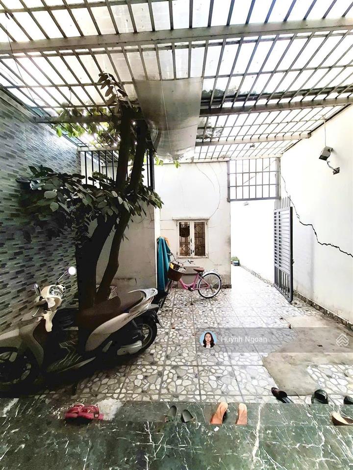 Bán nhà hàng hiếm mặt tiền đào tông nguyên nhà bè dt 115m2 tiện ở kinh doanh cho thuê vp cty.