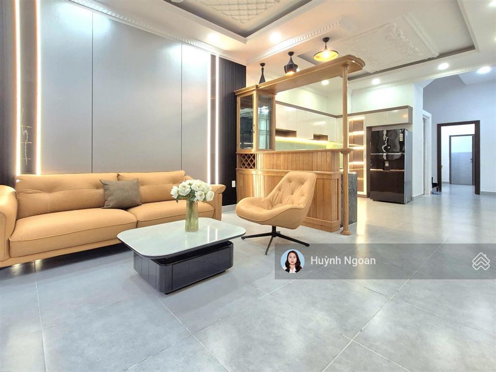 Bán nhà vườnxe hơi ngủ trong nhà hiếm có ngay khu công viên sài gòn mới dt 100m2 giá 7tỷ680tr 7pn