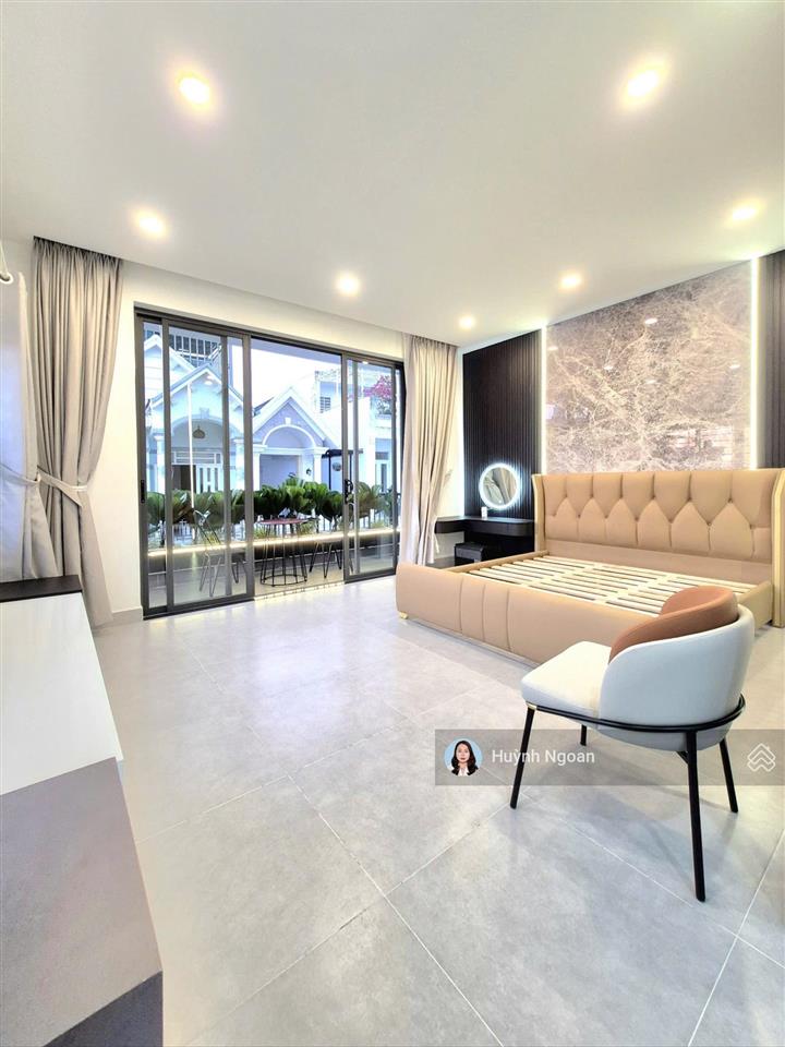 Bán nhà vườnxe hơi ngủ trong nhà hiếm có ngay khu công viên sài gòn mới dt 100m2 giá 7tỷ680tr 7pn